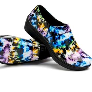 Klogs Leather Women Size 7M Mission Tie Die Patent Slip Resistant Shoes Nursing